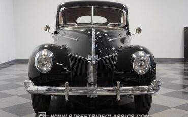Unknown-Standard-1940-Black-Tan-2