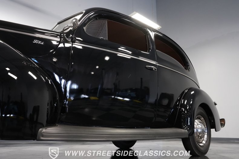Unknown-Standard-1940-Black-Tan-23
