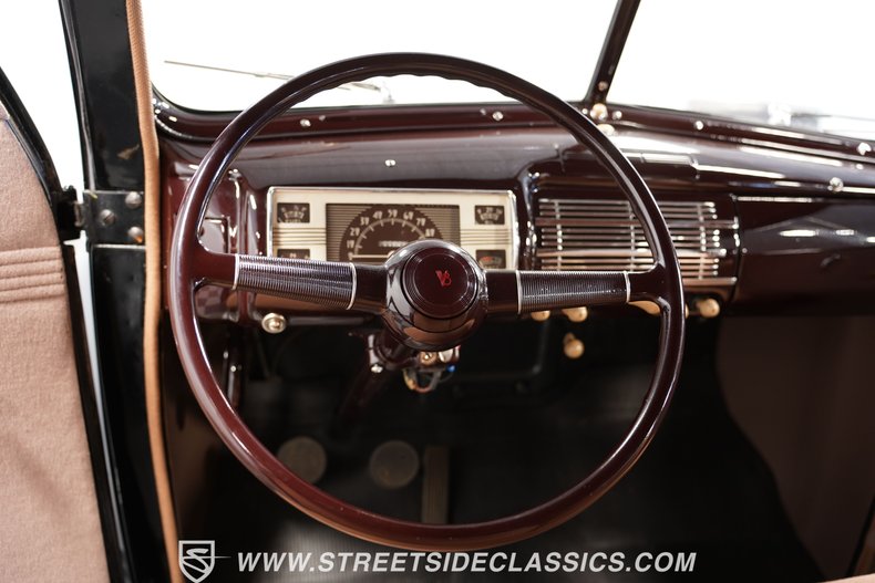 Unknown-Standard-1940-Black-Tan-38