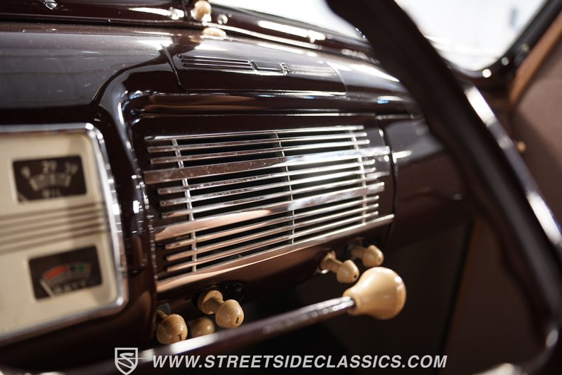 Unknown-Standard-1940-Black-Tan-42