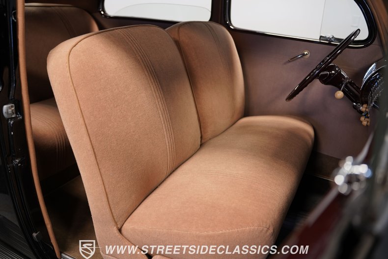 Unknown-Standard-1940-Black-Tan-47