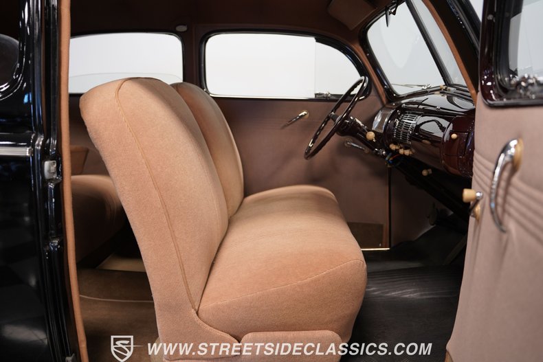 Unknown-Standard-1940-Black-Tan-48