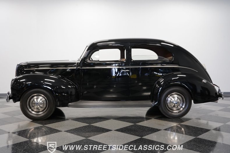 Unknown-Standard-1940-Black-Tan-5