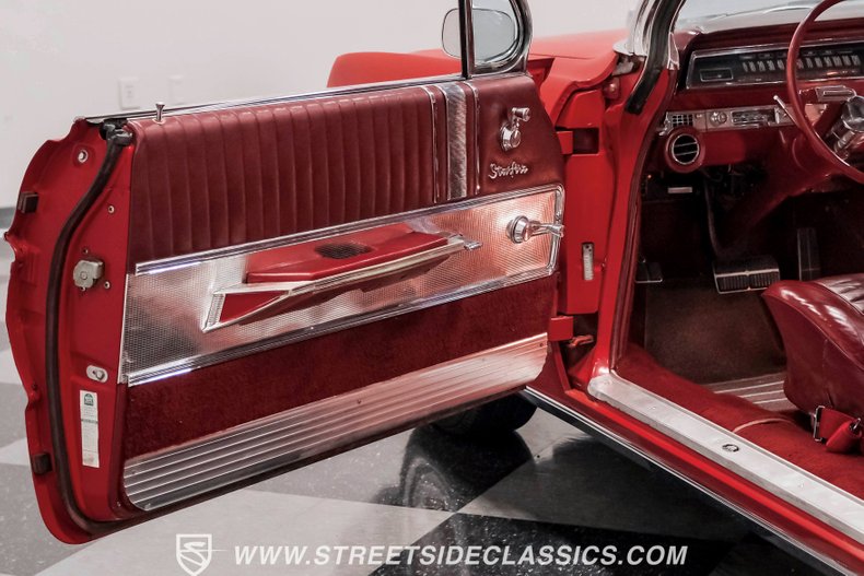 Unknown-Starfire-1962-Chariot-Red-Red-12