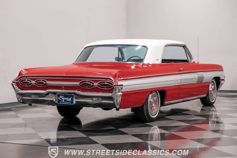 Unknown-Starfire-1962-Chariot-Red-Red-21