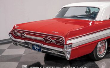Unknown-Starfire-1962-Chariot-Red-Red-22