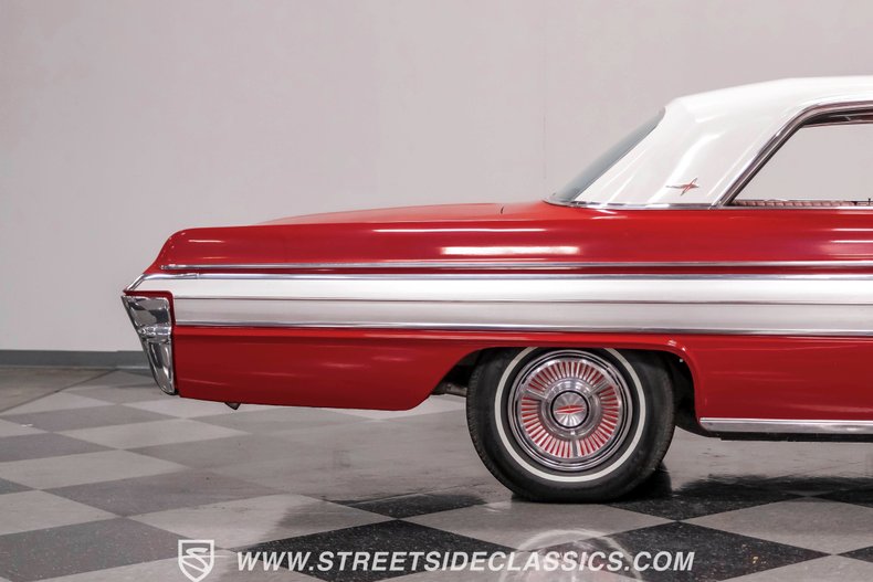 Unknown-Starfire-1962-Chariot-Red-Red-26