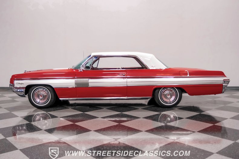 Unknown-Starfire-1962-Chariot-Red-Red