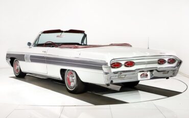 Unknown-Starfire-1962-Provincial-White-Red-4