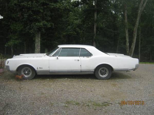 Unknown-Starfire-1965-White-Red