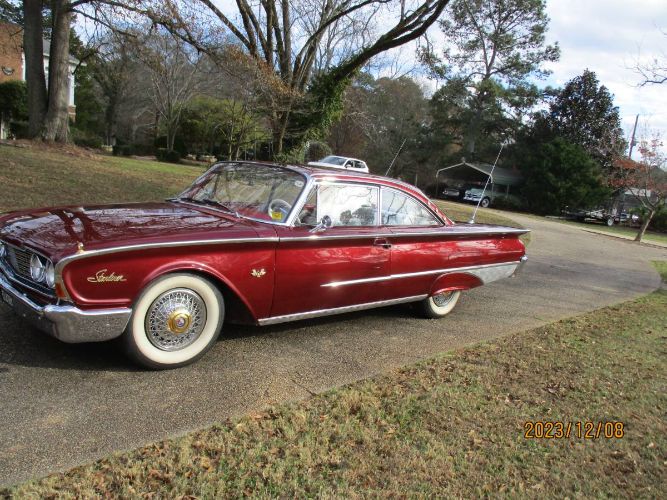 Unknown-Starliner-1960-Red