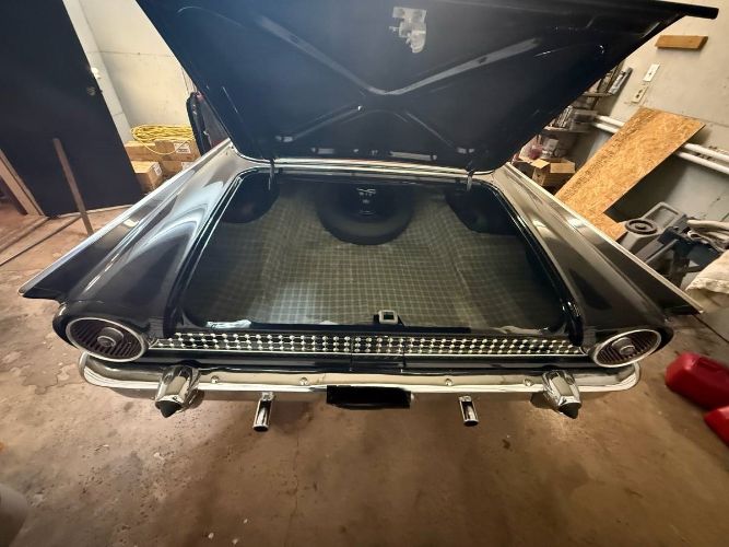 Unknown-Starliner-1961-Black-2