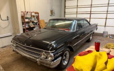 Unknown-Starliner-1961-Black
