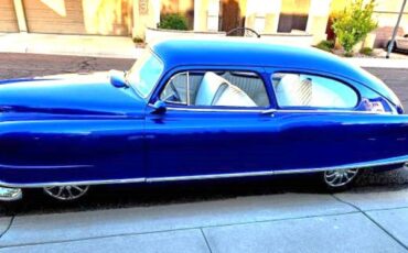 Unknown-Statesman-1951-Viper-Blue-White-23