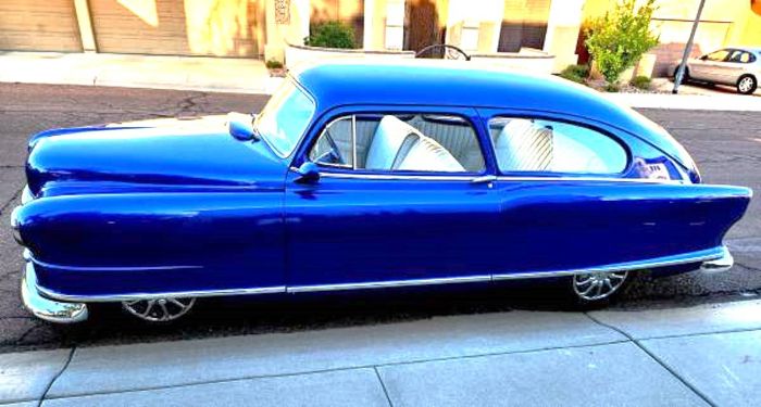 Unknown-Statesman-1951-Viper-Blue-White-23