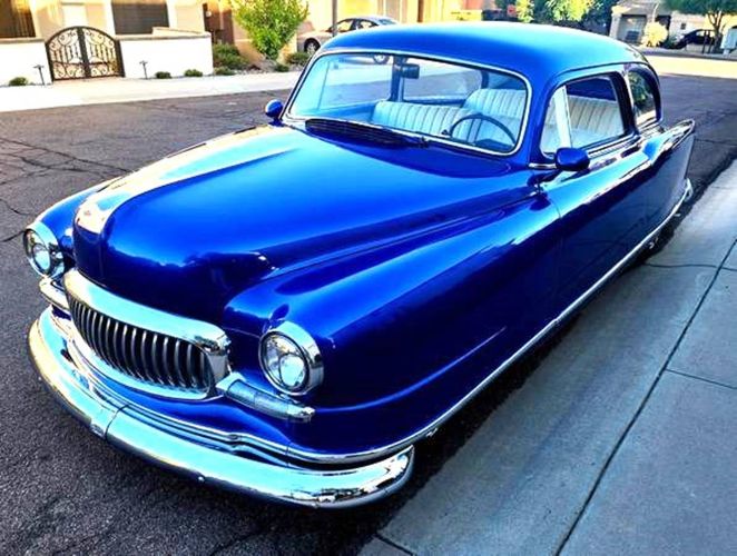 Unknown-Statesman-1951-Viper-Blue-White