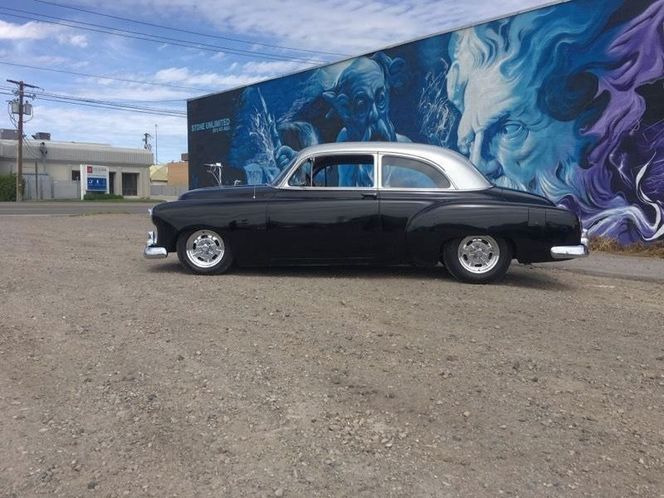 Unknown-Styleline-1951-Black-2