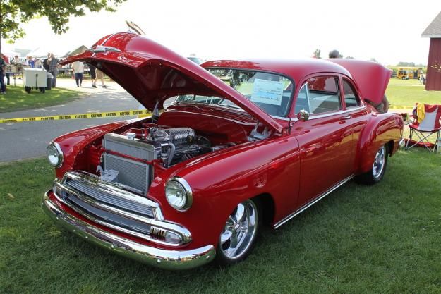 Unknown-Styleline-1951-Red-Gray-3