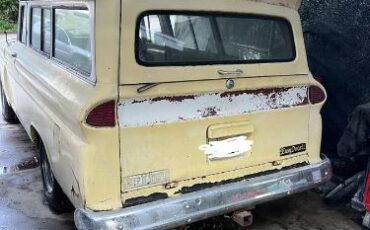 Unknown-Suburban-1963-Yellow