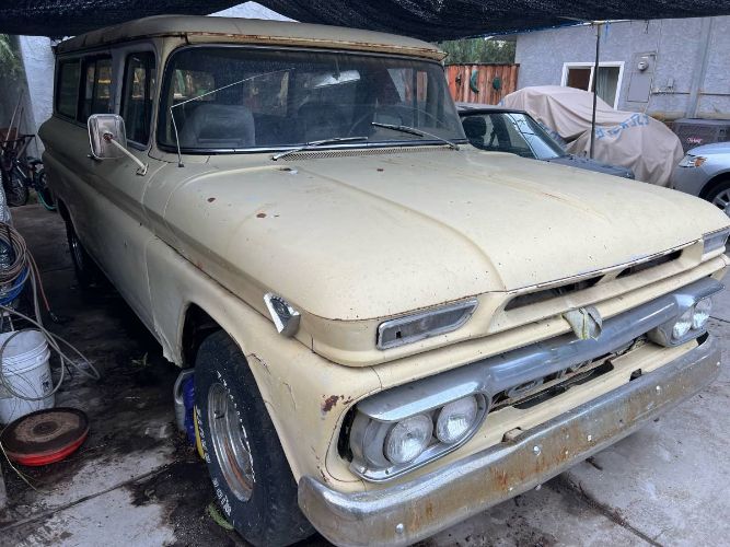 Unknown-Suburban-1963-Yellow-4