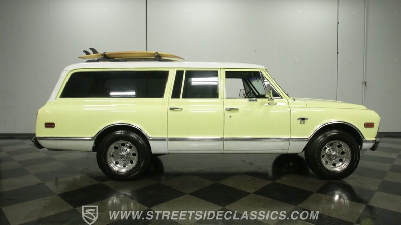 Unknown-Suburban-1968-Yellow-Black-23