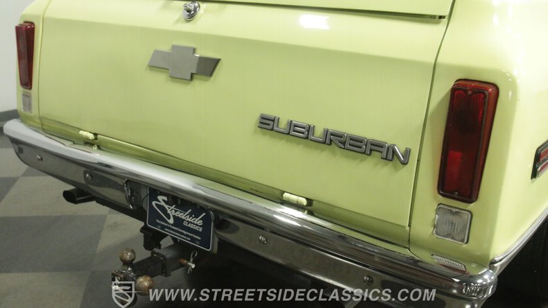 Unknown-Suburban-1968-Yellow-Black-35