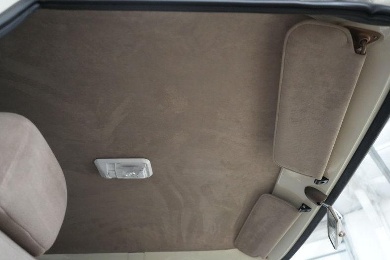 Unknown-Suburban-1969-Cream-and-Copper-Beige-47