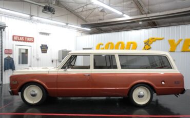 Unknown-Suburban-1969-Cream-and-Copper-Beige-9