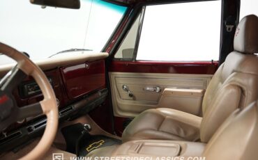 Unknown-Suburban-1972-Burgundy-Metallic-Beige-42