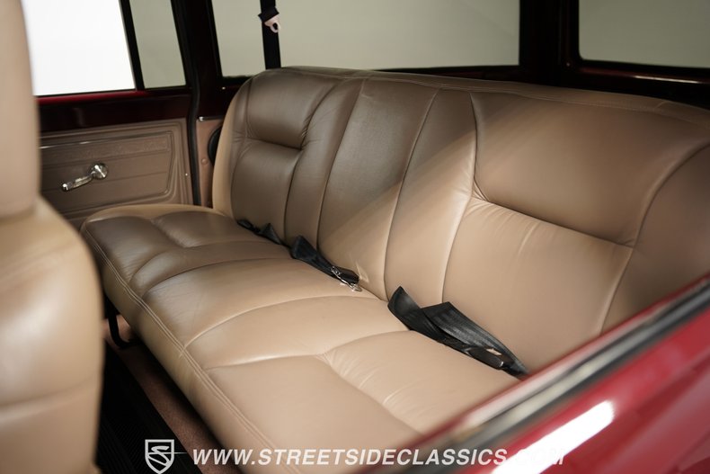 Unknown-Suburban-1972-Burgundy-Metallic-Beige-44