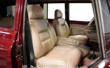 Unknown-Suburban-1972-Burgundy-Metallic-Beige-46
