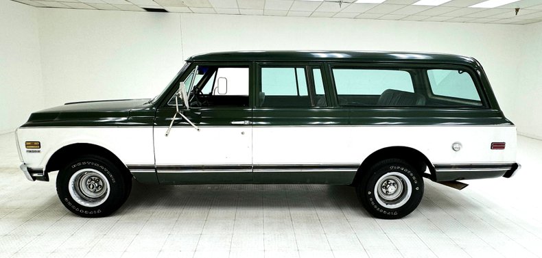 Unknown-Suburban-1972-Medium-Olive-Green-Olive-Green-1