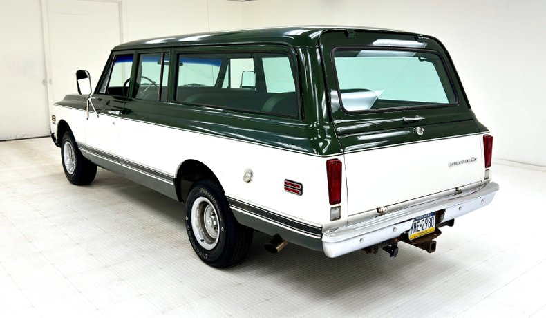 Unknown-Suburban-1972-Medium-Olive-Green-Olive-Green-2