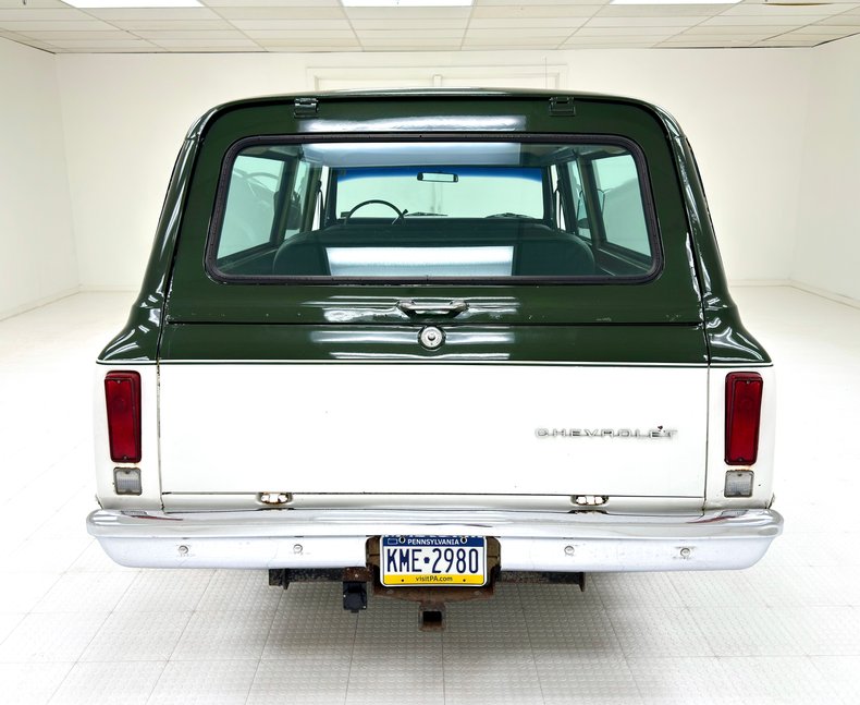 Unknown-Suburban-1972-Medium-Olive-Green-Olive-Green-3