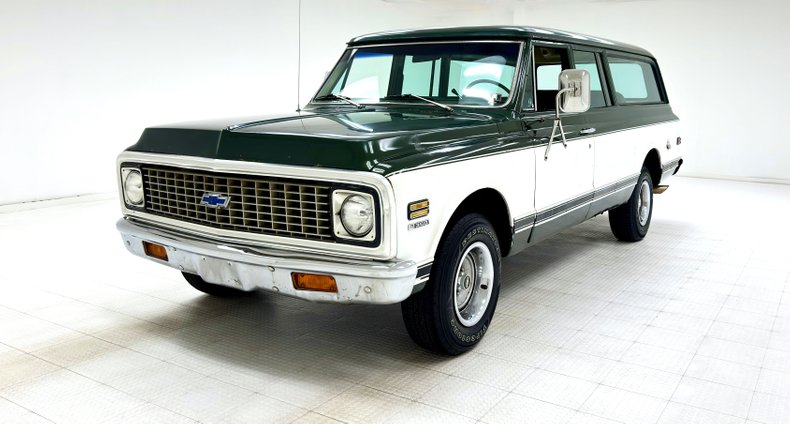 Unknown-Suburban-1972-Medium-Olive-Green-Olive-Green