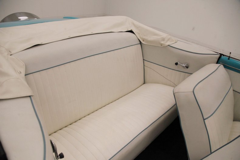 Unknown-Sunliner-1953-Aqua-White-40