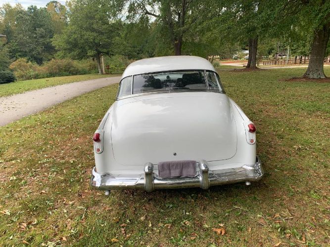 Unknown-Super-88-1952-White-6