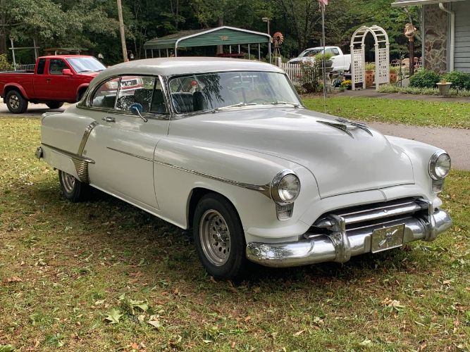 Unknown-Super-88-1952-White-7