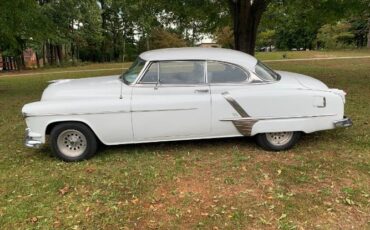 Unknown-Super-88-1952-White-8
