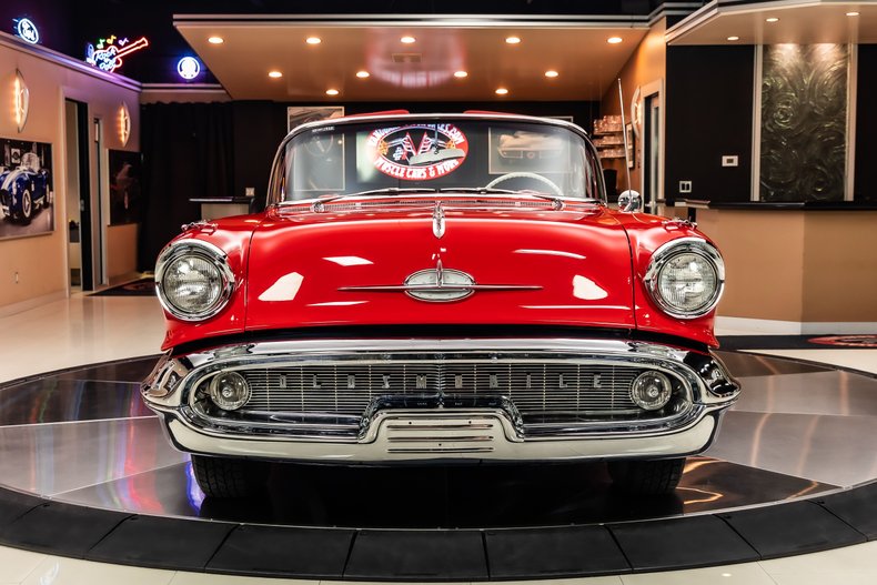 Unknown-Super-88-1957-Red-ampamp-White-Red-11