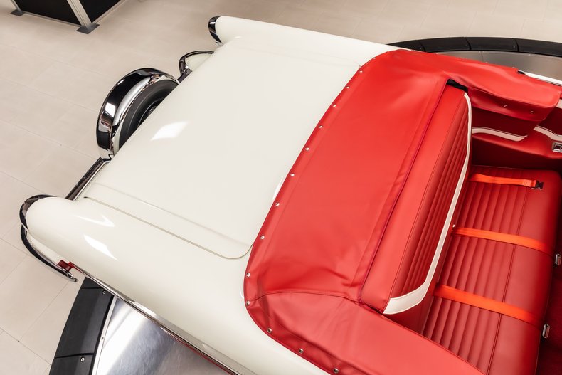 Unknown-Super-88-1957-Red-ampamp-White-Red-19