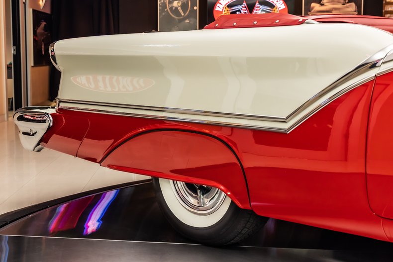 Unknown-Super-88-1957-Red-ampamp-White-Red-29
