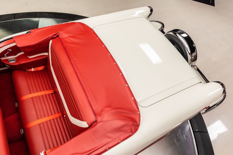 Unknown-Super-88-1957-Red-ampamp-White-Red-36