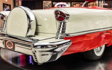 Unknown-Super-88-1957-Red-ampamp-White-Red-46