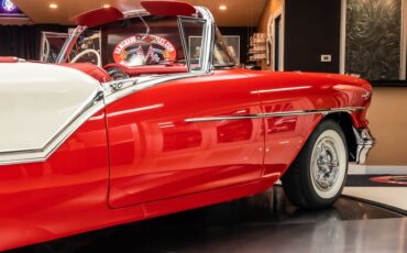 Unknown-Super-88-1957-Red-ampamp-White-Red-47