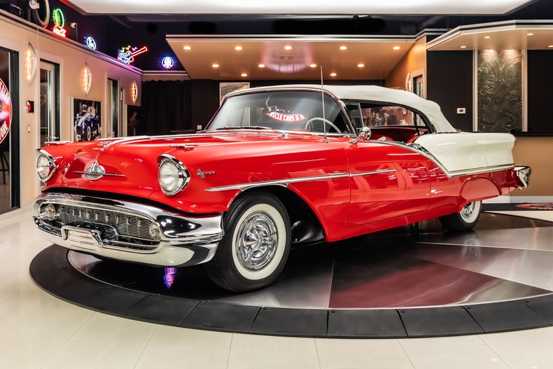 Unknown-Super-88-1957-Red-ampamp-White-Red-8