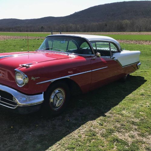 Unknown-Super-88-1957-Red