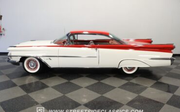 Unknown-Super-88-1959-Polaris-White-Red-White-ampamp-Blac-1