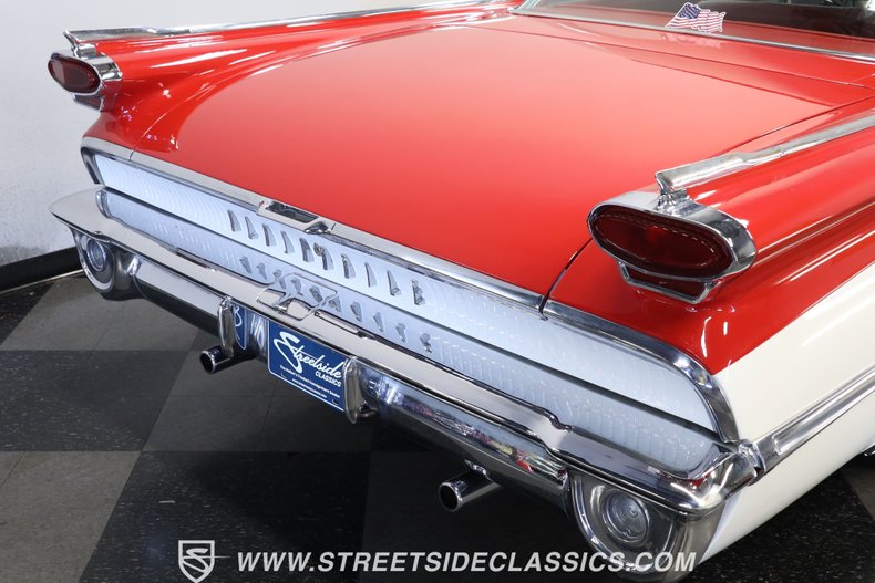 Unknown-Super-88-1959-Polaris-White-Red-White-ampamp-Blac-32