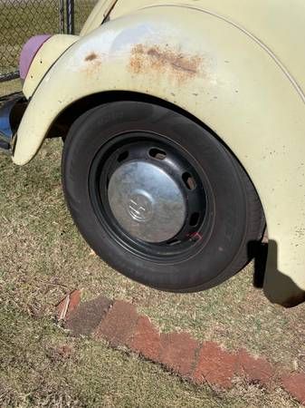 Unknown-Super-beetle-1971-Yellow-Gray-3